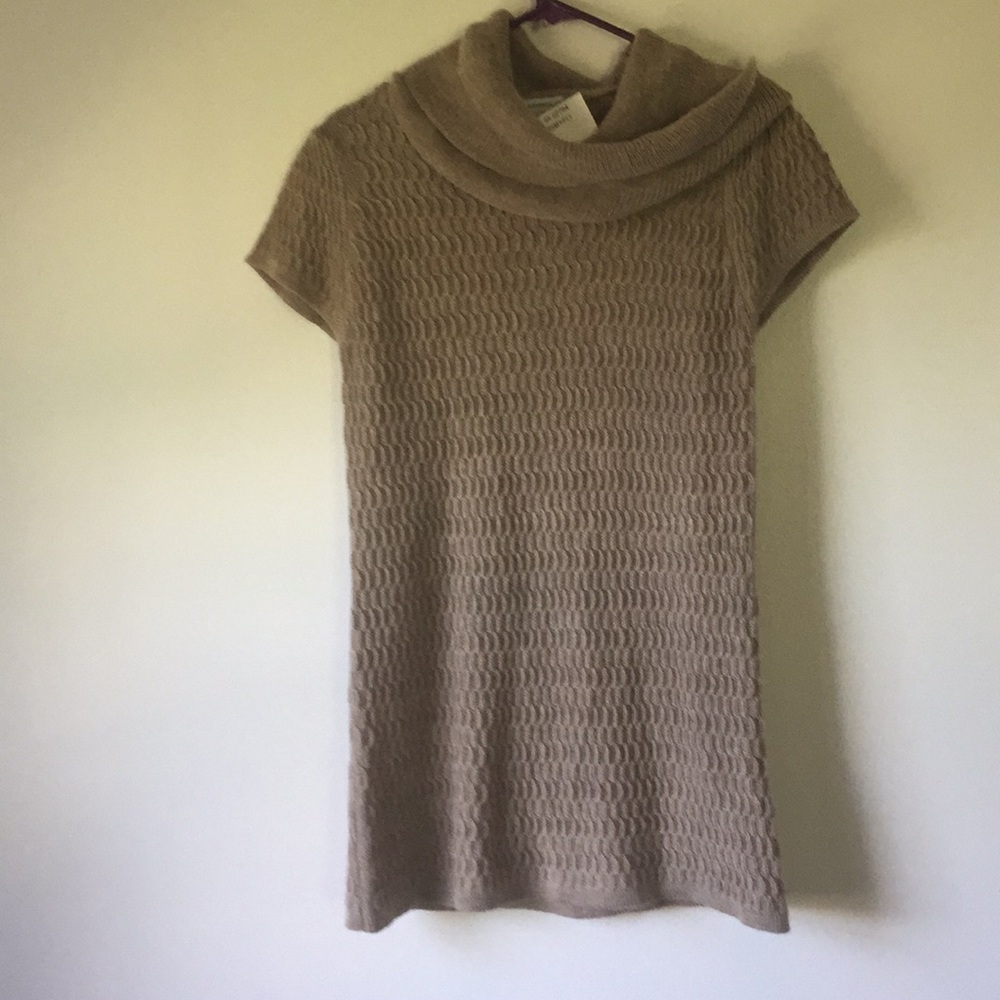 St.ambecco cowl  neck sweater  BNWT   Size Medium